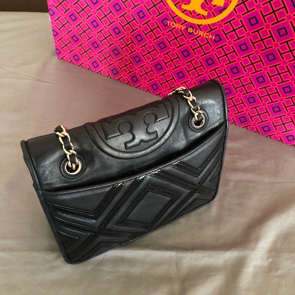 Tory Burch crossbody in black - Picture 4 of 6